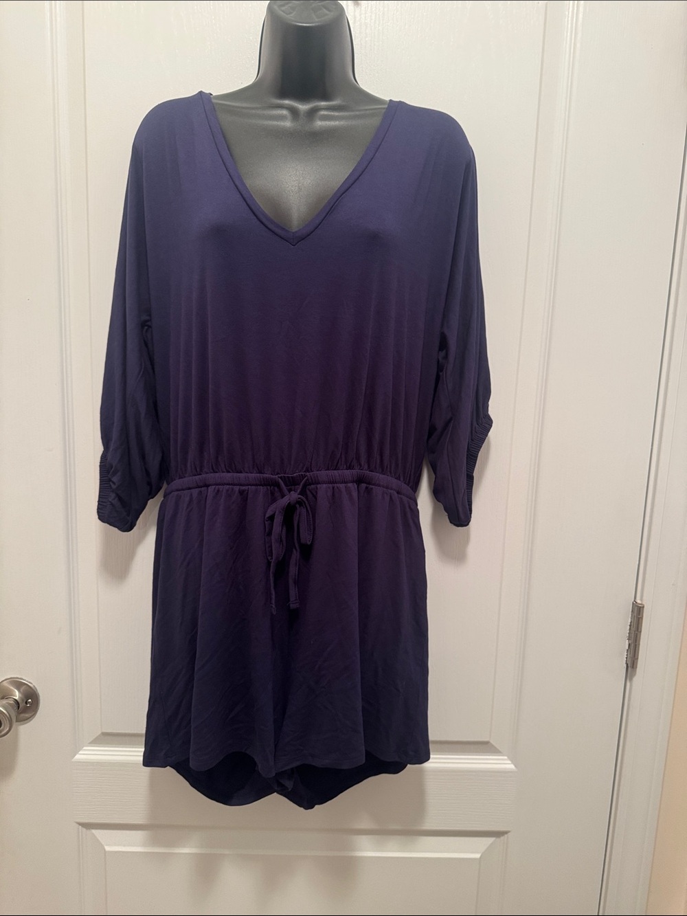 NWOT VENUS Navy V-Neck Drawstring Romper - Women’s Size L